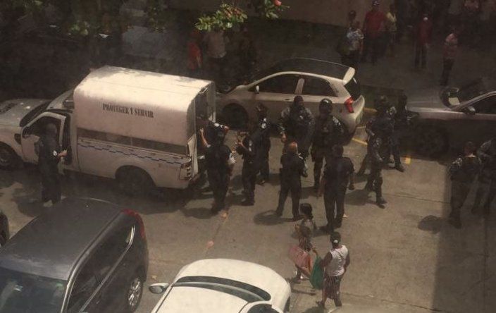 Sujetos armados ingresan a las instalaciones del Hospital Santo Tomás
