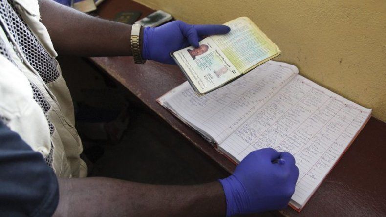 EEUU desaconseja viajar a los tres países afectados por Ébola