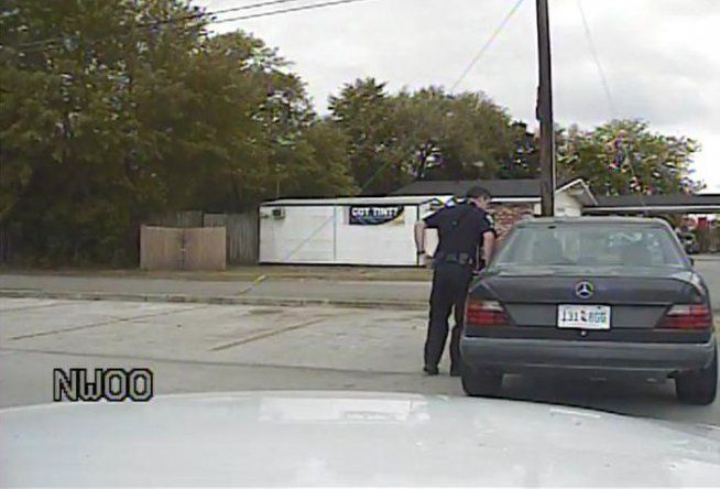 Los videos de letal tiroteo policial siguen incompletos