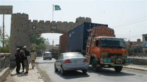 OTAN a punto de reanudar suministros a Afganistán vía Pakistán