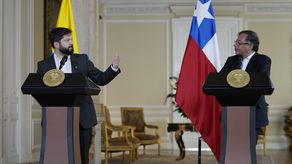 El presidente de Chile, Gabriel Boric, y su homólogo colombiano Gustavo Petro.