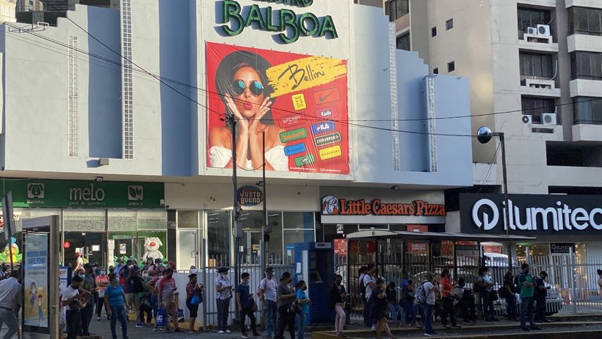 MIBUS Informa sobre reubicación temporal de la parada.