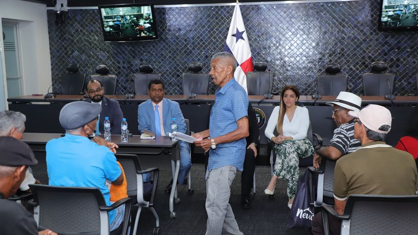 No aumentarán la edad de jubilación en las reformas a la CSS