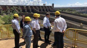 Varela aboga compartir conocimientos con Paraguay sobre el Canal de Panamá