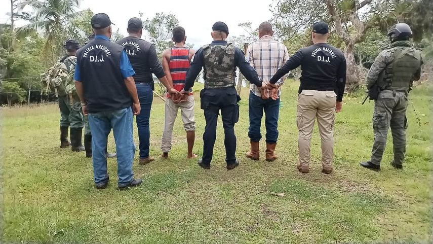 Aprehenden a dos sujetos por hurto pecuario en Colón