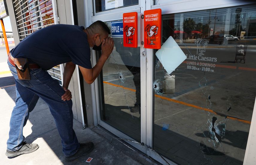 El gobierno atribuyó los atentados a una banda conocida como Los Mexicles.