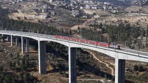 El nuevo tren de alta velocidad de Israel llega tras años de espera