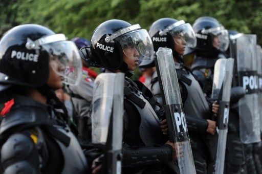 Persiste la tensión en Birmania después de dos noches de disturbios