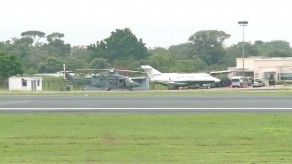 Avión que traslada al expresidente Martinelli aterriza  en Panamá