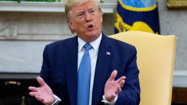 Trump dice que EEUU mantiene muy buenas conversaciones con los talibanes