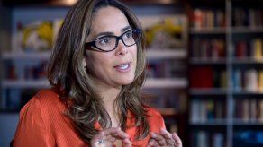 Colombia: ministra gay de Educación es blanco de críticas