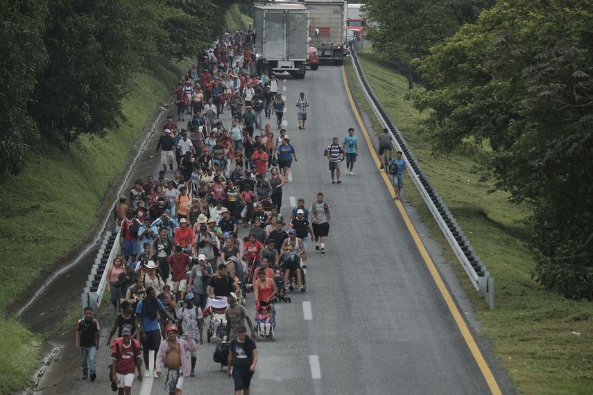 En 15 días los migrantes han caminado unos 250 kilómetros desde que salieron el 23 de octubre de la localidad de Tapachula.