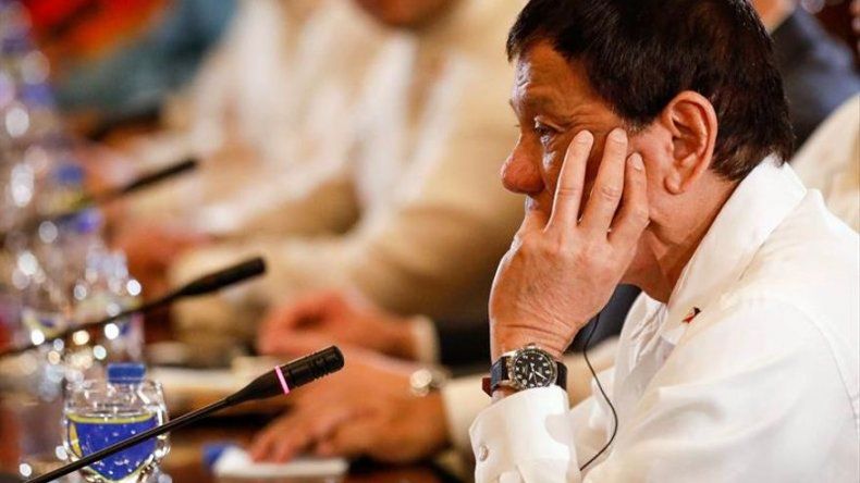 Duterte camino de declarar grupo terrorista a la guerrilla comunista filipina