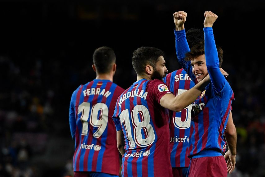 &nbsp;El Barcelona golea a Osasuna y es tercero en LaLiga