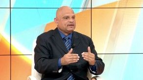 Abogado Ernesto Cedeño cuestiona doble remuneración a diputados suplentes