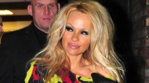 Pamela Anderson pide a España que no proteja las corridas de toros