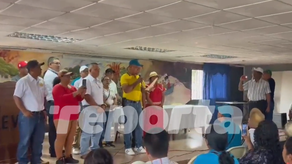 Docentes veragüenses decretan huelga indefinida en rechazo al contrato con Minera Panamá.