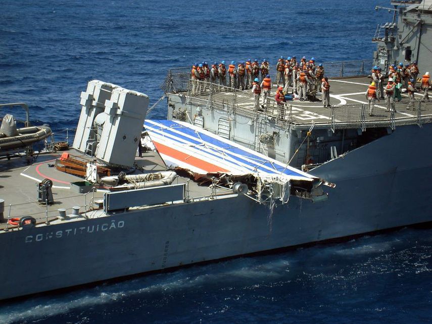 La fiscalía se abstuvo el miércoles de pedir una condena contra el fabricante y la aerolínea