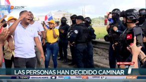 Enfrentamientos con la Policía durante paro general en Colón