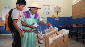 Denuncian supuesta compra y alquiler de cédulas para las elecciones