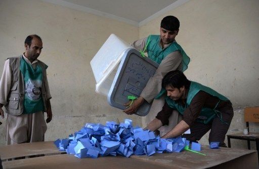 Denuncias de fraude en elecciones presidenciales en Afganistán