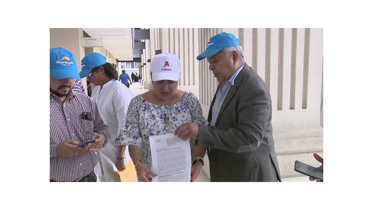 Abogados de Ricardo Martinelli recusan a magistrados del TE