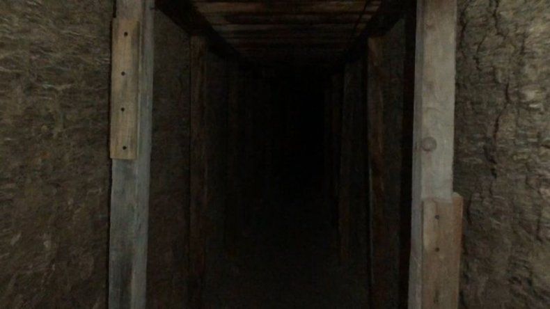Descubren en México túnel cavado para robar millones de dólares