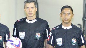 La FIFA confirma a árbitros panameños Pittí y Victoria para Rusia 2018
