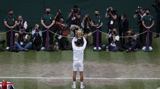 Djokovic gana Wimbledon e iguala los 20 Grand Slams de Federer y Nadal