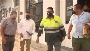 Líderes del Suntracs se acercaron a la Presidencia desde las 3:00 p.m. de este miércoles.