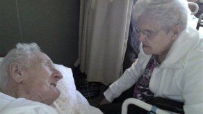 Pareja de ancianos fallece el mismo día