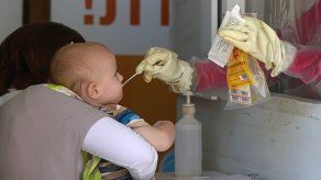 El confinamiento se impondrá como último recurso, dijo el ministro de Salud, Nitzan Horowitz, en un comunicado, dando la bienvenida al lanzamiento de la prueba rápida.