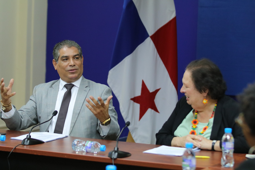 Ministro del (MINSA)