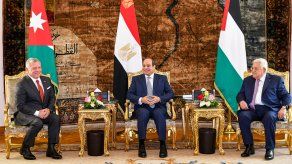 Abdalá II, Abdel Fatah al Sisi y Mahmud Abas.