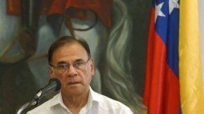 Presidente cubano lamenta la muerte del embajador venezolano Alí Rodríguez