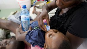 La última epidemia de cólera en Haití provocó que más de 850,000 personas enfermaran en un país de más de 11 millones de habitantes.