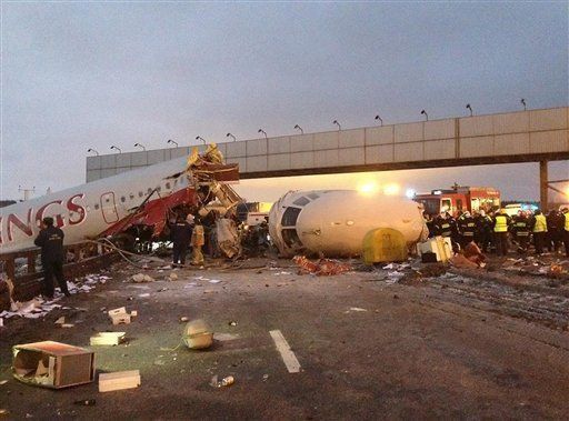 Accidente de avión en Moscú causado al parecer por un problema de frenos
