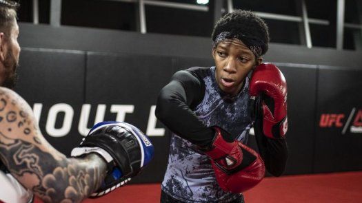 Joselyne Edwards tendrá su quinto combate en la UFC