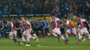 Paraguay elimina a Brasil en tanda de penales y pasa a semfinales de Copa América