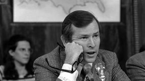 Dos presidentes de Estados Unidos hicieron tambalearse la democracia en su afán por conservar el poder.