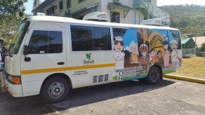 Inauguran la primera Unidad de Vacunación Móvil en el área metropolitana