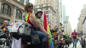 Orgullo gay en NY, represión en Estambul