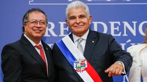 Expresidente colombiano Andrés Pastrana reclamó que no le fue llegada la invitación a la investidura de Mulino.
