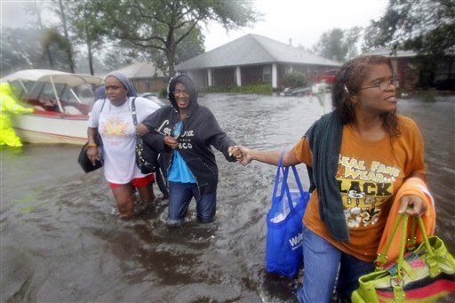 Rescates y evacuaciones por Isaac; Nueva Orleáns resiste