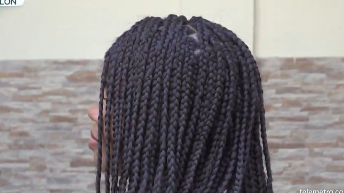 Estudiantes con peinados afro regresan a clases en Colón. Estudiantes con peinados afro regresan a clases en Colón.