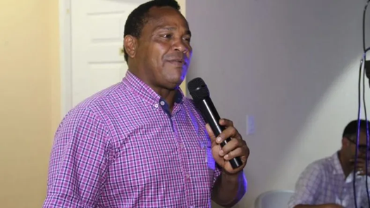 Contraloría ordena secuestro de bienes a Héctor Valdés Carrasquilla. Contraloría ordena secuestro de bienes a Héctor Valdés Carrasquilla.