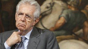 Monti llama a la calma mientras la prima de riesgo de Italia repunta