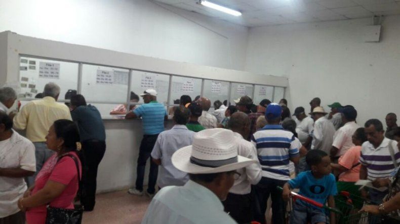 CSS realiza pago de bono navideño a jubilados por medio de cheque