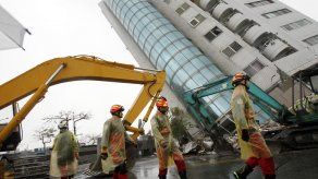 Taiwán: detenido constructor de edificio caído por sismo