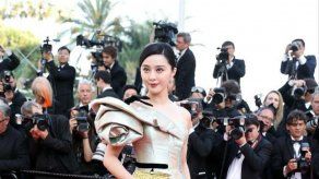 La actriz Fan Bingbing reaparece en las redes sociales para disculparse por un fraude fiscal